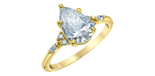 18K Yellow Gold Pear Shape Lab Grown Diamond Ring