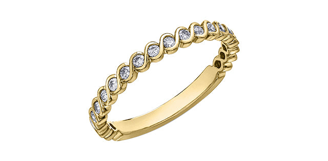 10K Yellow Gold 0.20cttw Diamond Ring