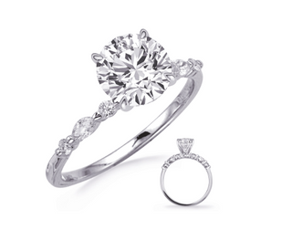 Anillo de diamantes redondos de talla brillante de 14 quilates