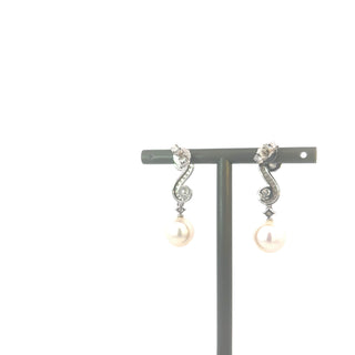 Aretes de oro blanco de 14 quilates con perlas cultivadas de 8 mm y diamantes de 0,66 quilates