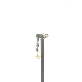Aretes de oro blanco de 14 quilates con perlas cultivadas de 8 mm y diamantes de 0,66 quilates