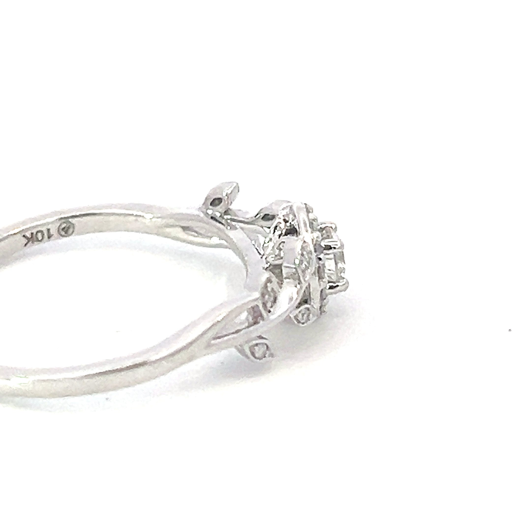 10K White Gold 0.25cttw Canadian Diamond Ring - / 4.5