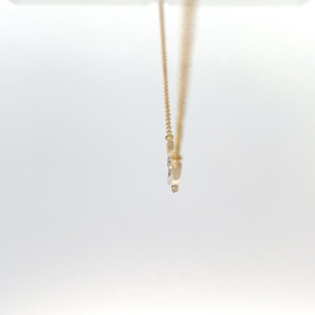 10K Yellow Gold 0.13cttw Diamond Necklace