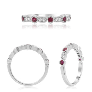 Anillo de diamantes y rubíes de oro blanco de 14 quilates