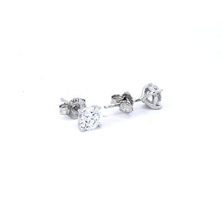 Aretes de oro blanco de 14 quilates con diamantes cultivados en laboratorio de 1,10 quilates