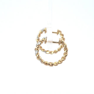 Pendiente de aro de oro amarillo de 14 quilates con diamantes de 0,10 quilates