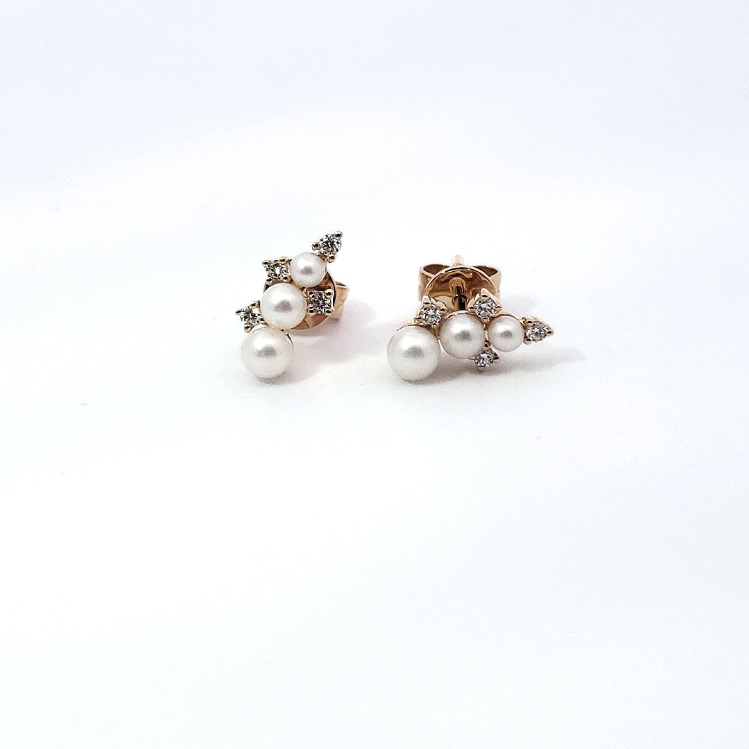 14K Yellow Gold 0.12 cttw Diamond and Pearl Earrings