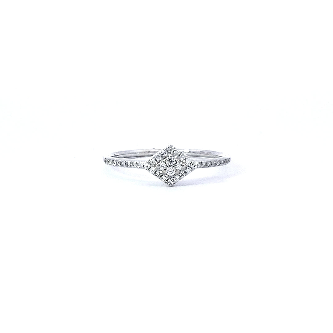 14K White Gold 0.14 cttw Diamond Ring