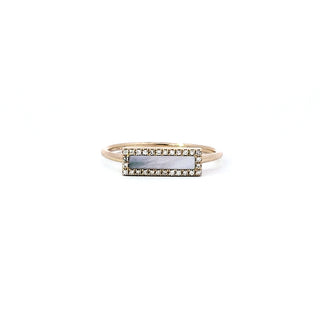 Anillo de oro amarillo de 14 quilates con diamantes y nácar de 0,06 quilates