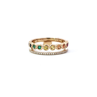 Anillo de diamantes y zafiro arcoíris de oro amarillo de 14 quilates