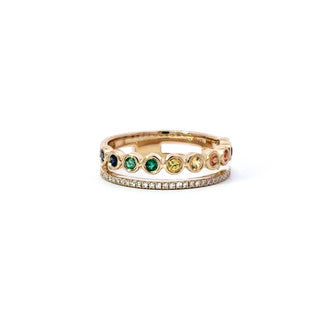Anillo de diamantes y zafiro arcoíris de oro amarillo de 14 quilates