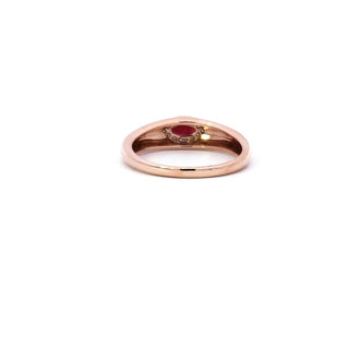 Anillo de diamantes y rubíes marquesa en oro rosa de 14 quilates