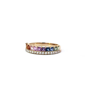 Anillo de diamantes y zafiro arcoíris de oro amarillo de 14 quilates