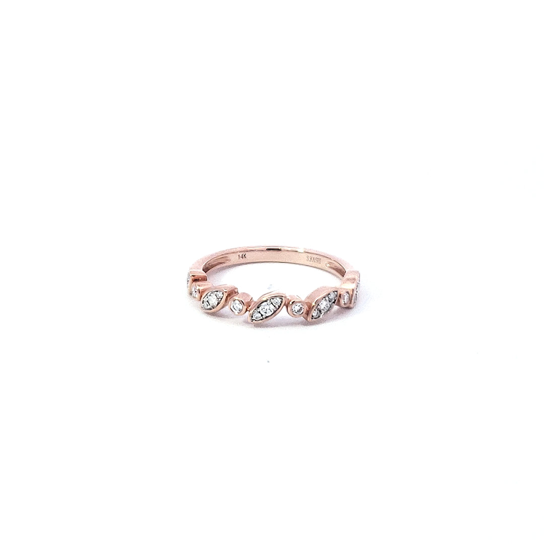 Anillo de diamantes de 0,19 quilates en oro rosa de 14 quilates