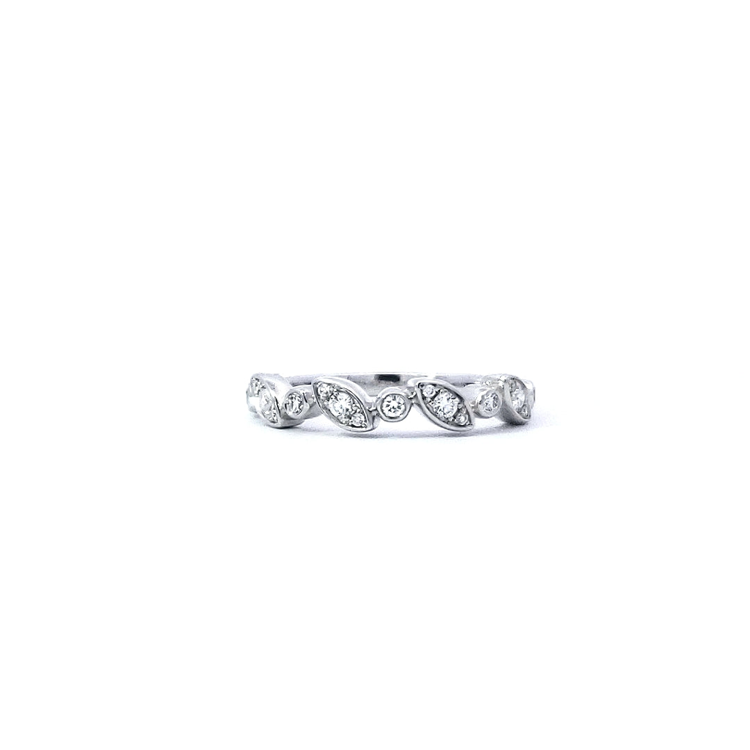 14K White Gold 0.19 cttw Diamond Ring