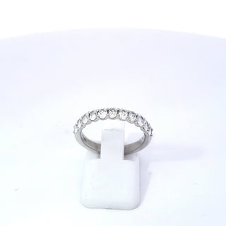 Anillo/banda de aniversario de diamantes de talla ovalada de platino de 1,00 quilates - Talla 6,5