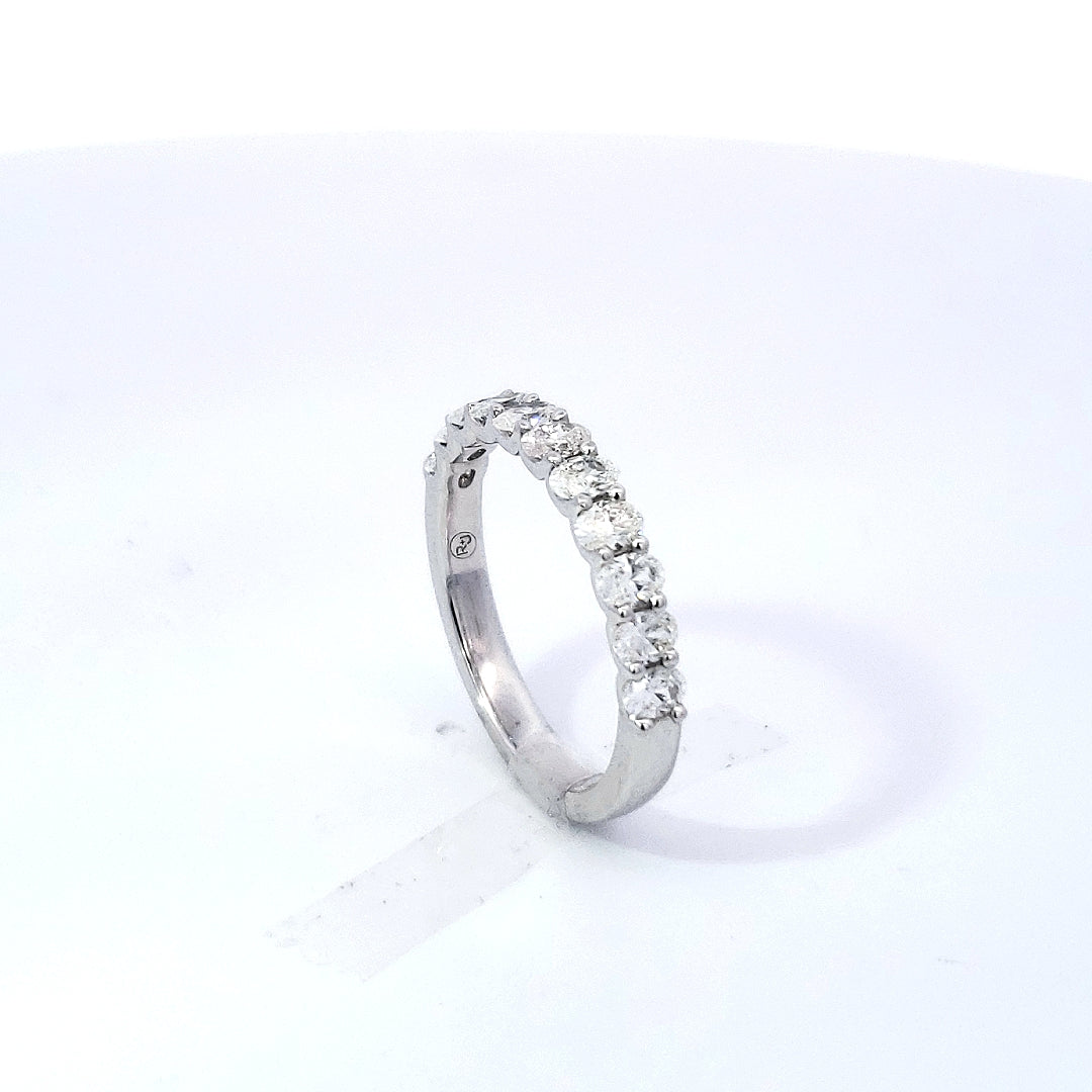 Platinum 1.00cttw Oval Cut Diamond Anniversary Ring / Band - Size 6.5