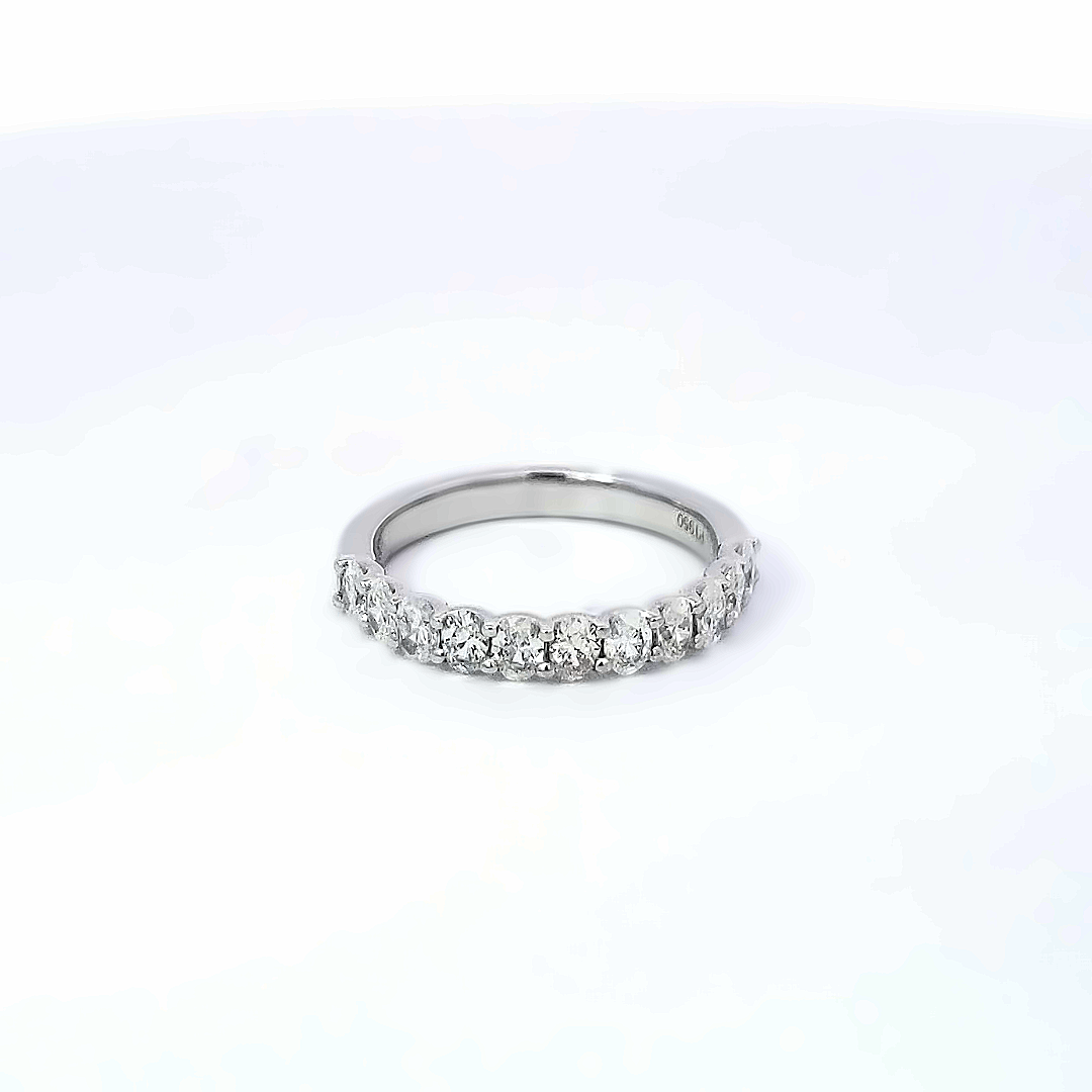 Platinum 1.00cttw Oval Cut Diamond Anniversary Ring / Band - Size 6.5