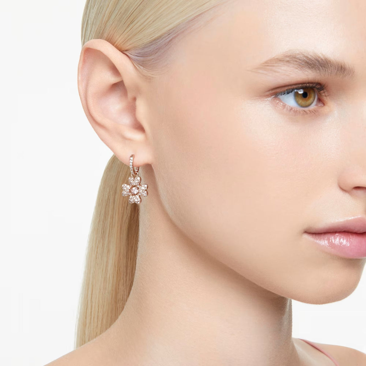 Swarovski - Pendientes colgantes Idyllia, Trébol, blanco, Baño en tono oro rosa - 5674212 