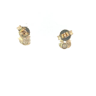 Aretes de diamantes canadienses de 0,25 quilates en oro amarillo de 14 quilates