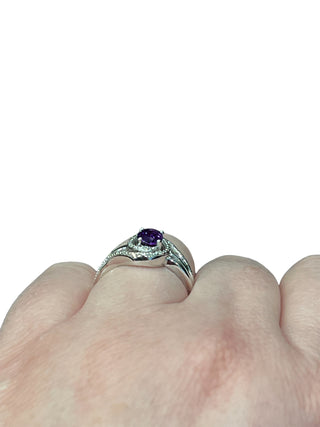 Anillo de plata de ley con amatista y diamantes, talla 6