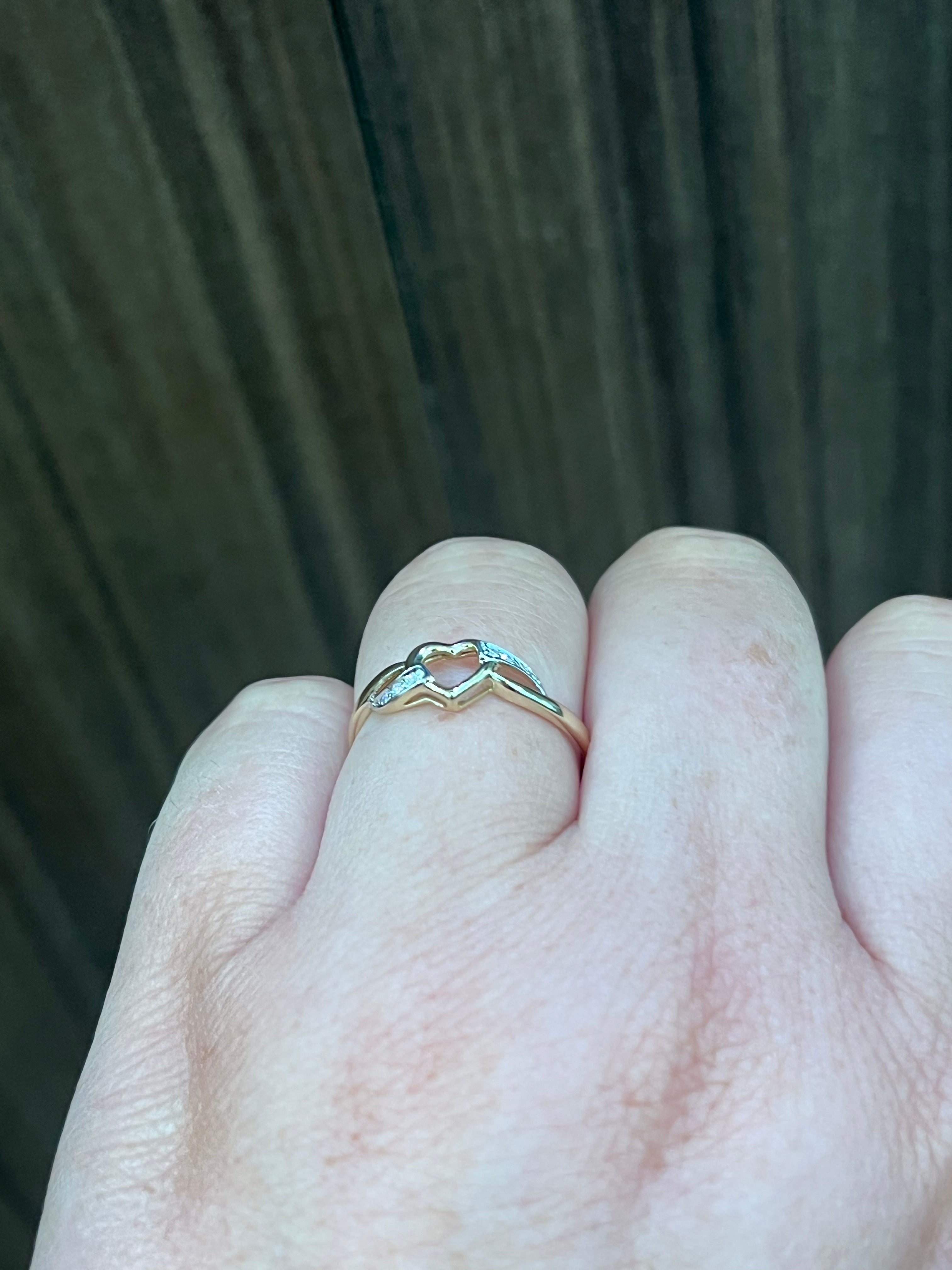 10K Yellow Gold 0.03cttw Diamond Heart Ring, size 6.5 - 4.5
