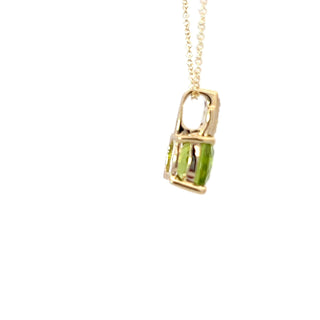 SEGUIMIENTO - Oro amarillo de 10 quilates, peridoto de talla cojín de 7 mm y colgante de diamante de 0,026 quilates - 18 pulgadas