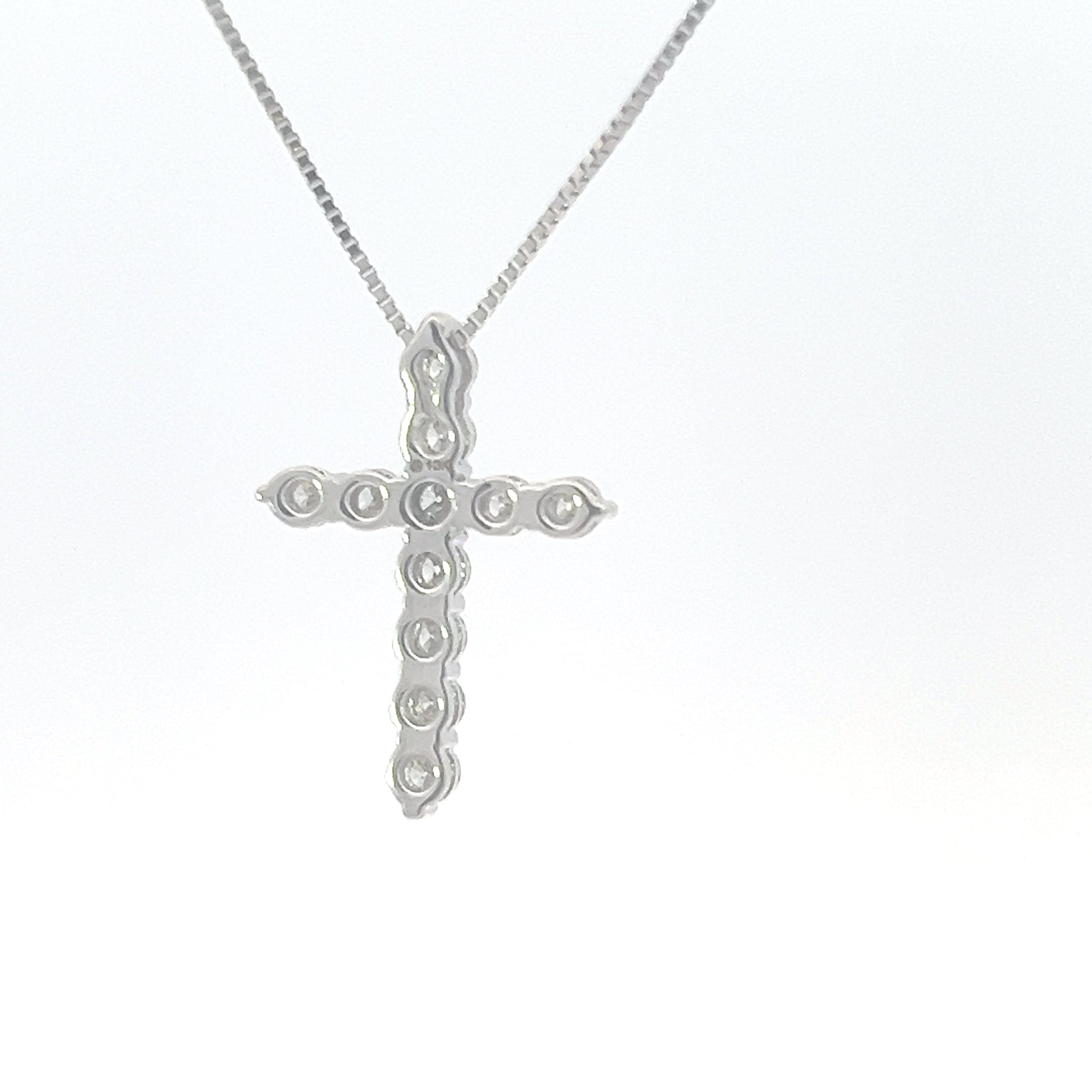 10K White Gold 0.50 cttw Diamond Cross Pendant, 18"
