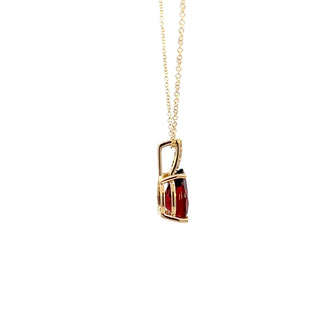 Colgante de oro amarillo de 10 quilates con granate de 2,0 quilates y diamante de 0,059 quilates con cadena Rolo - 18 pulgadas
