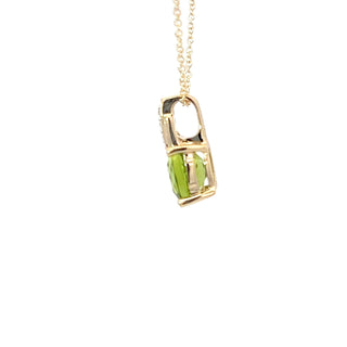 SEGUIMIENTO - Oro amarillo de 10 quilates, peridoto de talla cojín de 7 mm y colgante de diamante de 0,026 quilates - 18 pulgadas