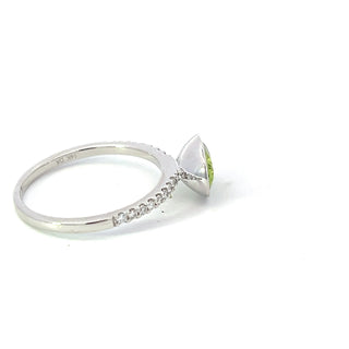 Anillo de diamantes y peridoto en oro blanco de 14 quilates - Talla 7