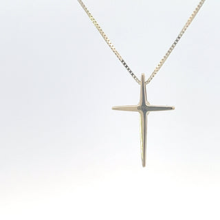 Colgante de cruz de diamantes de 0,015 quilates en oro amarillo de 10 quilates, 18"