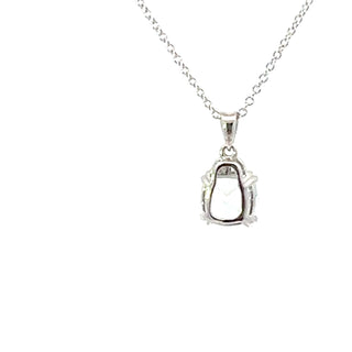 Colgante de oro blanco de 10 quilates con aguamarina de talla cojín de 6,0 mm y diamante de 0,01 quilates - 18"