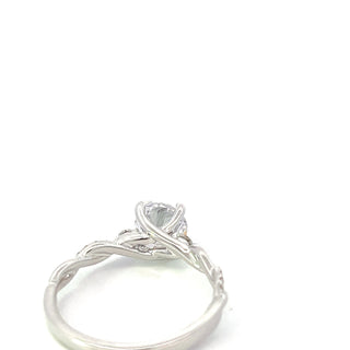 TRACKING - 14K Round Brilliant Cut Diamond Ring