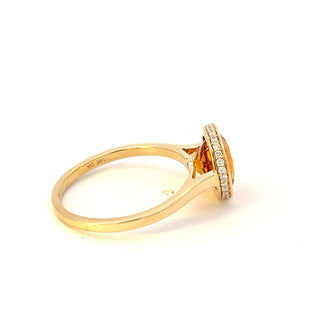 Anillo de oro amarillo de 14 quilates con citrino de 2,35 quilates y diamantes de 0,09 quilates - Talla 7