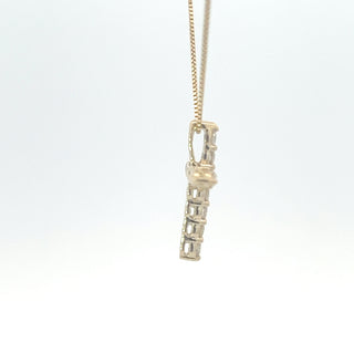 Colgante de cruz de diamantes de 0,25 quilates en oro amarillo de 10 quilates, 18"