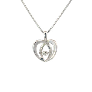 Colgante de plata de ley con forma de corazón y diamantes de 0,05 quilates, 18"