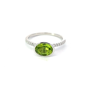 Anillo de diamantes y peridoto en oro blanco de 14 quilates - Talla 7