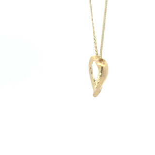Colgante en forma de corazón con diamantes de 0,04 quilates en oro amarillo de 10 quilates, 18"
