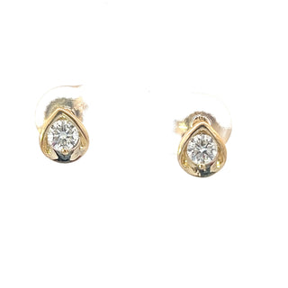 Aretes de diamantes canadienses de talla brillante redonda de 0,40 quilates en oro amarillo de 10 quilates