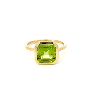 Anillo de diamantes y peridoto en oro amarillo de 14 quilates - Talla 7