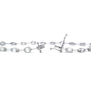 Brazalete de diamantes de 1,30 quilates en oro blanco de 14 quilates
