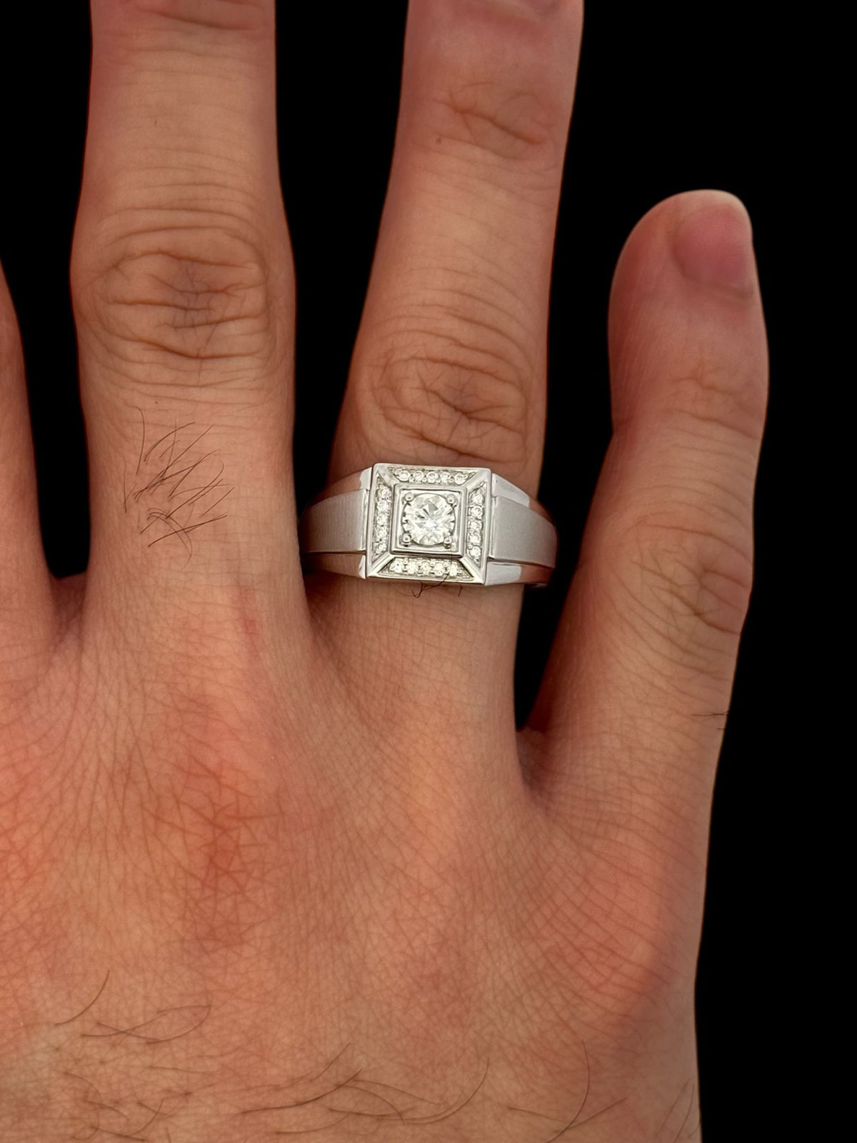 10K White Gold 0.31 ct Canadian Diamond Men&#39;s Ring