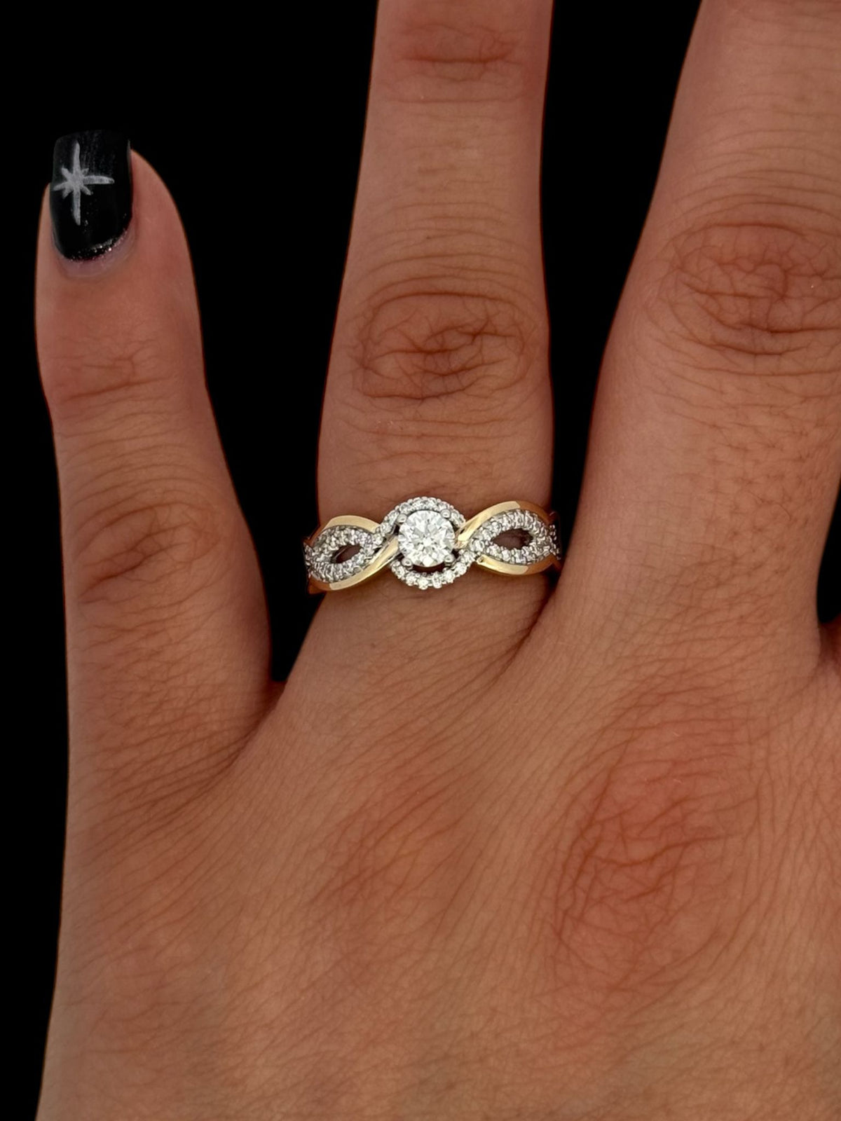 14K Yellow and White Gold 0.31 ct Canadian Diamond Ring