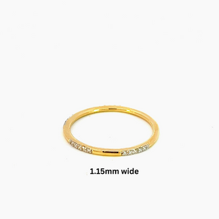 Banda de diamantes de 0,10 quilates en oro amarillo de 10 quilates - talla 6,5