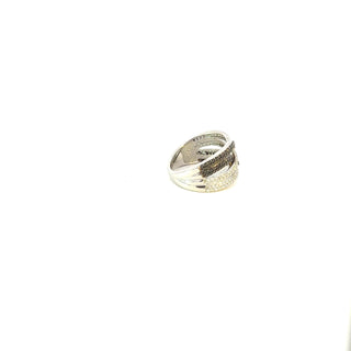 Anillo de oro blanco de 10 quilates con diamantes negros de 0,80 quilates