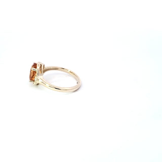 Anillo de oro amarillo de 10 quilates con citrino y diamantes - Talla 7