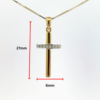 Colgante de cruz de diamantes de 0,06 quilates en oro amarillo de 10 quilates, 18"