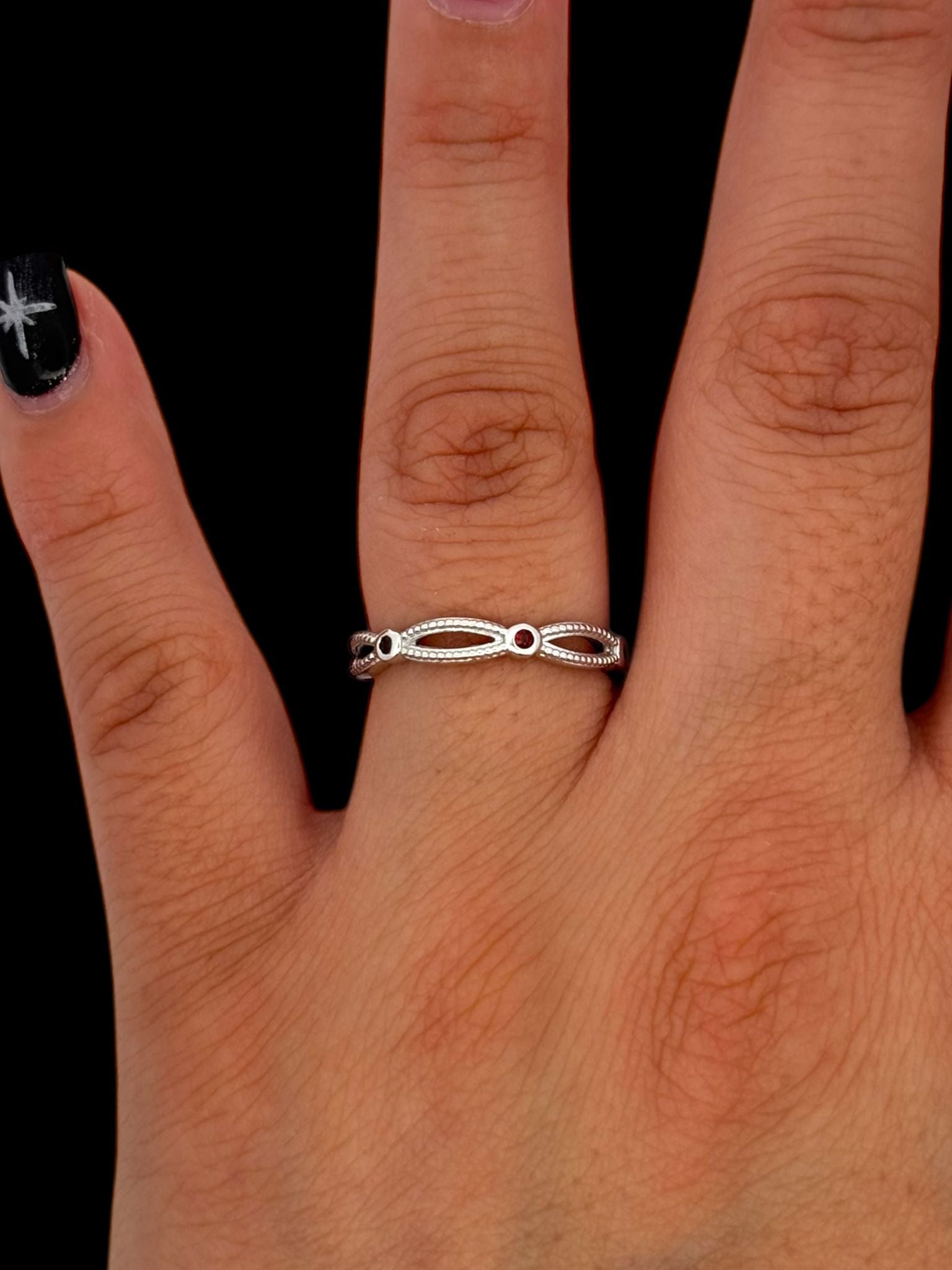 10K White Gold Garnet Ring - 4