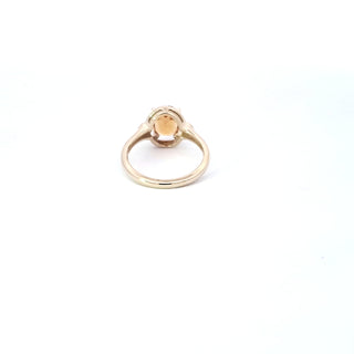 Anillo de oro amarillo de 10 quilates con citrino y diamantes - Talla 7